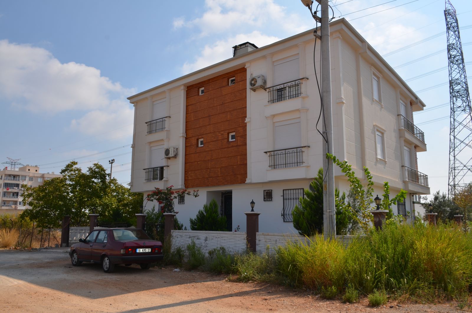 9. Aydemir Apartmanı